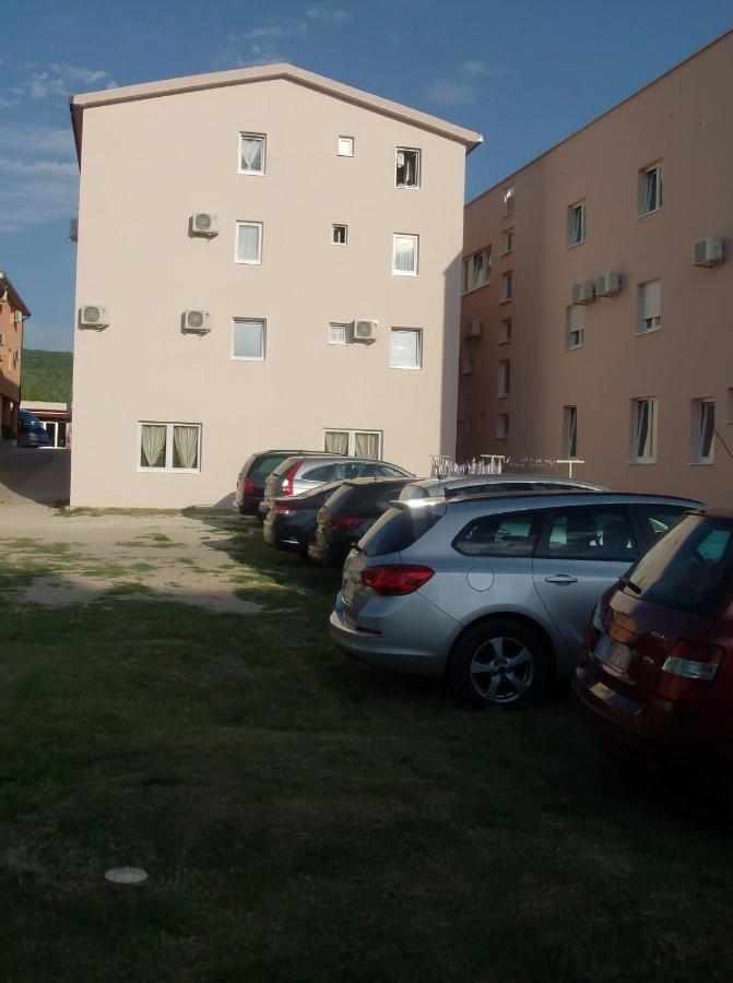 Bed and Breakfast Pansion Maglica Međugorje Exterior foto